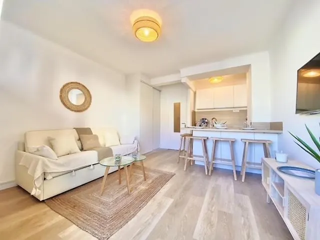 Paca Properties 57A - Studio Cosy